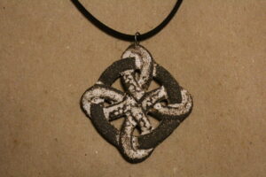 Läbipõimunud rõngaga sõlmrist